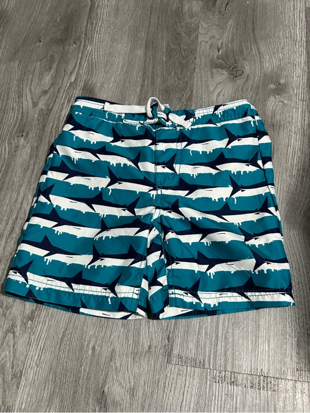 ⭐️Boys 6 Tommy Bahama Boys Teal & Navy Shark Print Swim Trunks